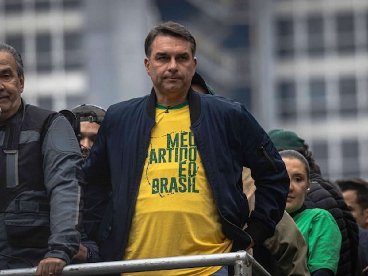 Entenda polêmica que envolveu informação falsa sobre Flávio Bolsonaro e Nossa Senhora Aparecida