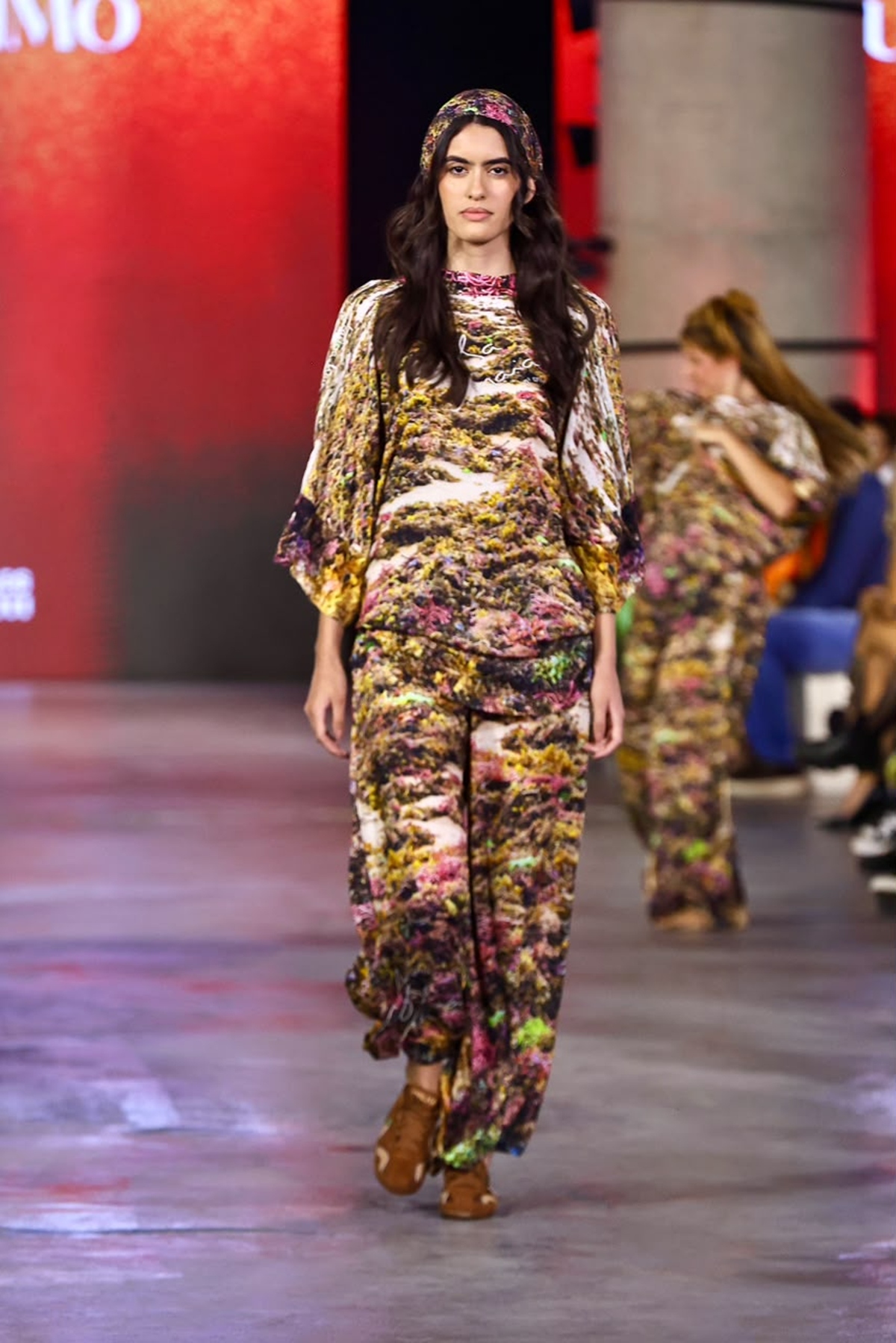 Zinc, Meu Kimô e Sacramound abrem passarela do Metrópoles Catwalk