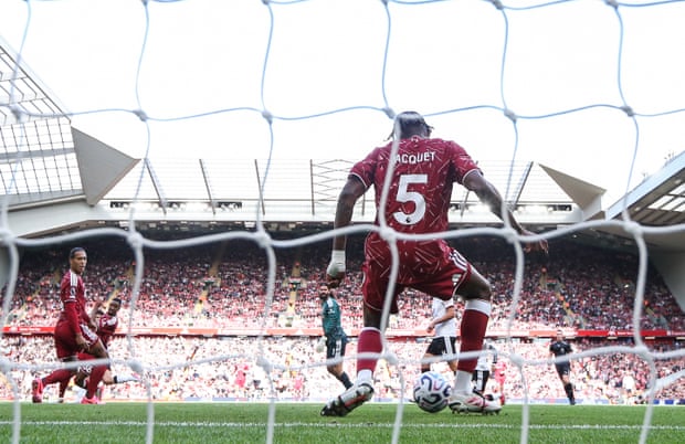 Liverpool frustrado sem qualquer faísca enquanto o Fulham conquista seu merecido primeiro ponto