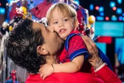 Filho de Virginia se encanta por bailarinas de Leonardo e influencer reage