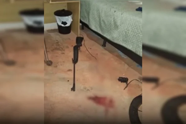 Criança é baleada por tiro de chumbinho, e carro capota durante socorro