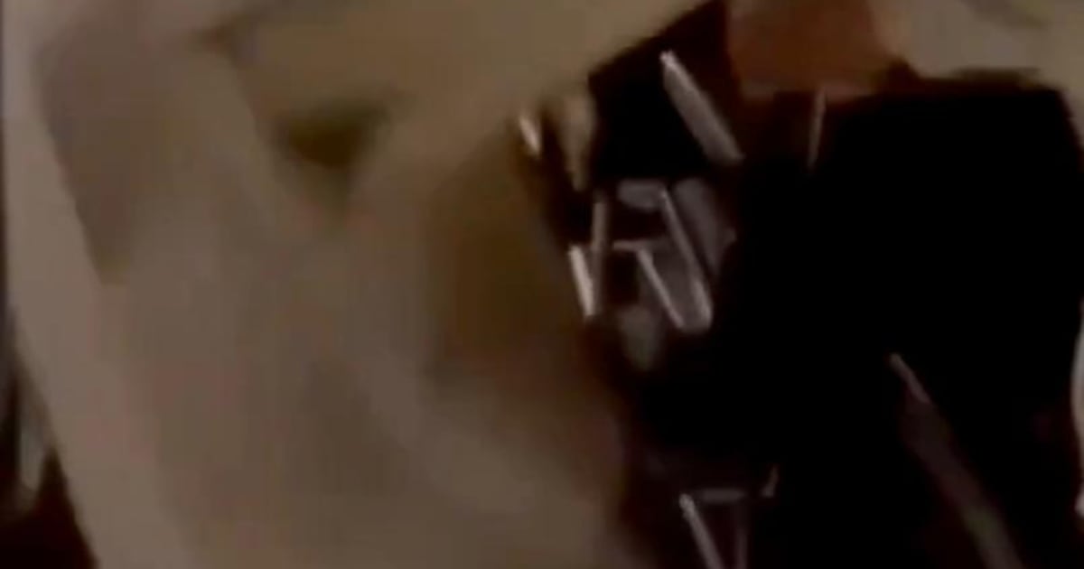 Vídeo mostra desespero de passageiros com queda de teto de avião durante decolagem