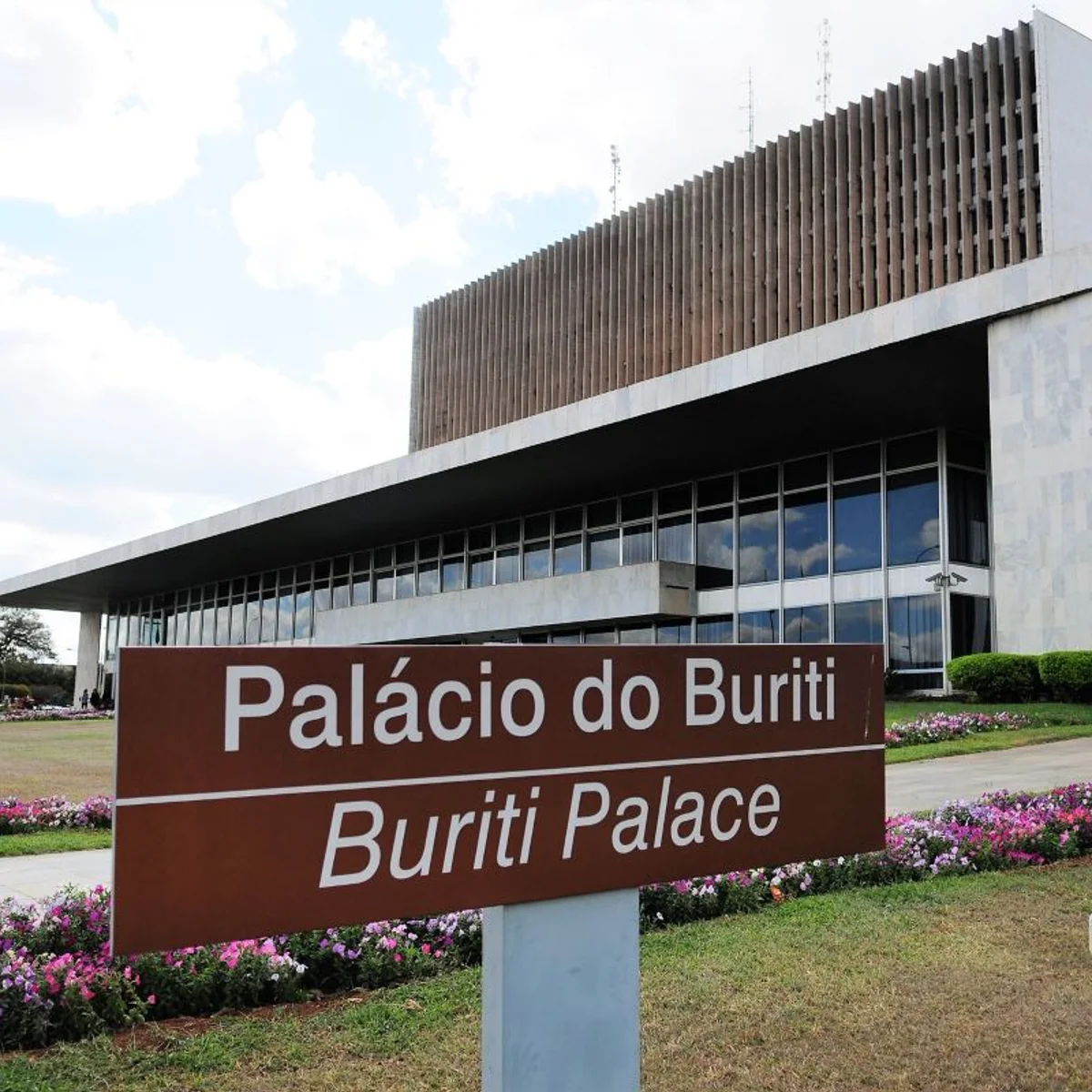 TRE-DF indeferiu 3 das 11 candidaturas ao Governo do Distrito Federal