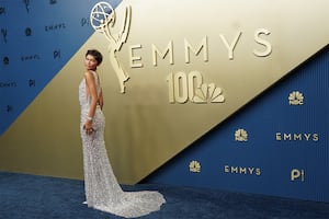 Premios Emmy 2026 EN VIVO: minuto a minuto de la gala y sus primeros ganadores, con “Hacks” y “Widow Bay”