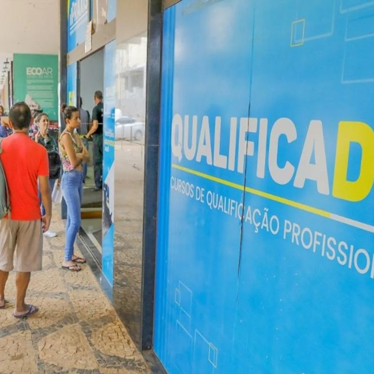 Qualifica-DF tem 10 mil vagas abertas em mais de 30 cursos. Veja lista