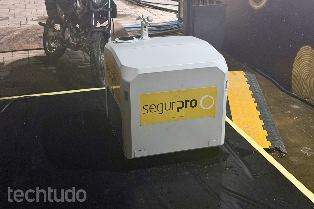 Drone da SegurPro no Rock in Rio fica estacionado dentro de Dockstation — Foto: Rubens Achilles/TechTudo