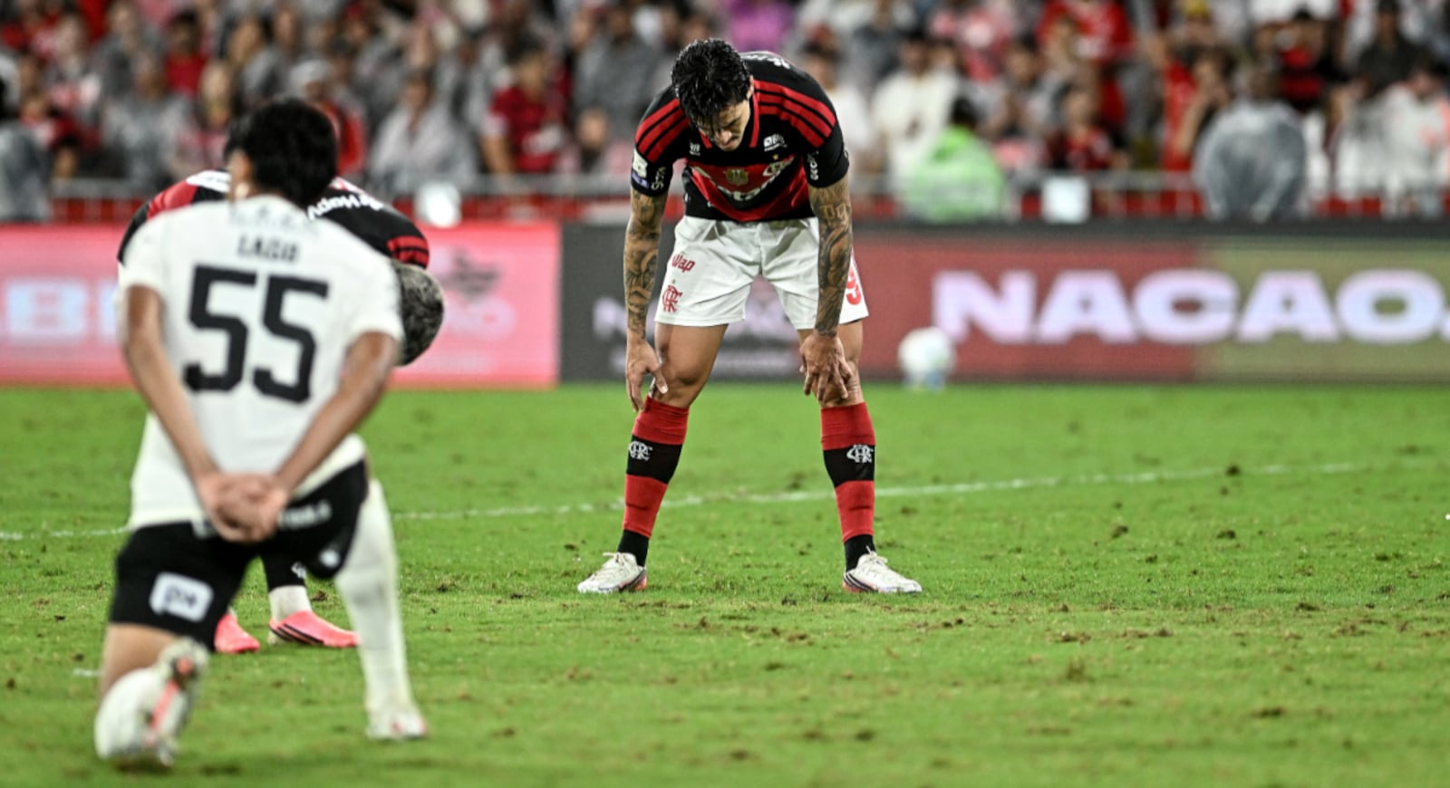 Gramado do Maracanã sofreu com a chuva na partida entre Flamengo e Corinthians no domingo (13) ANDRÉ FABIANO/CÓDIGO19/ESTADÃO CONTEÚDO — 13.09.2026
