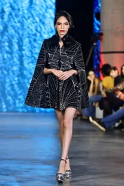 Metrópoles Catwalk: Letícia Gonzaga, Biruta e Tela Ambulante agitam 1° dia