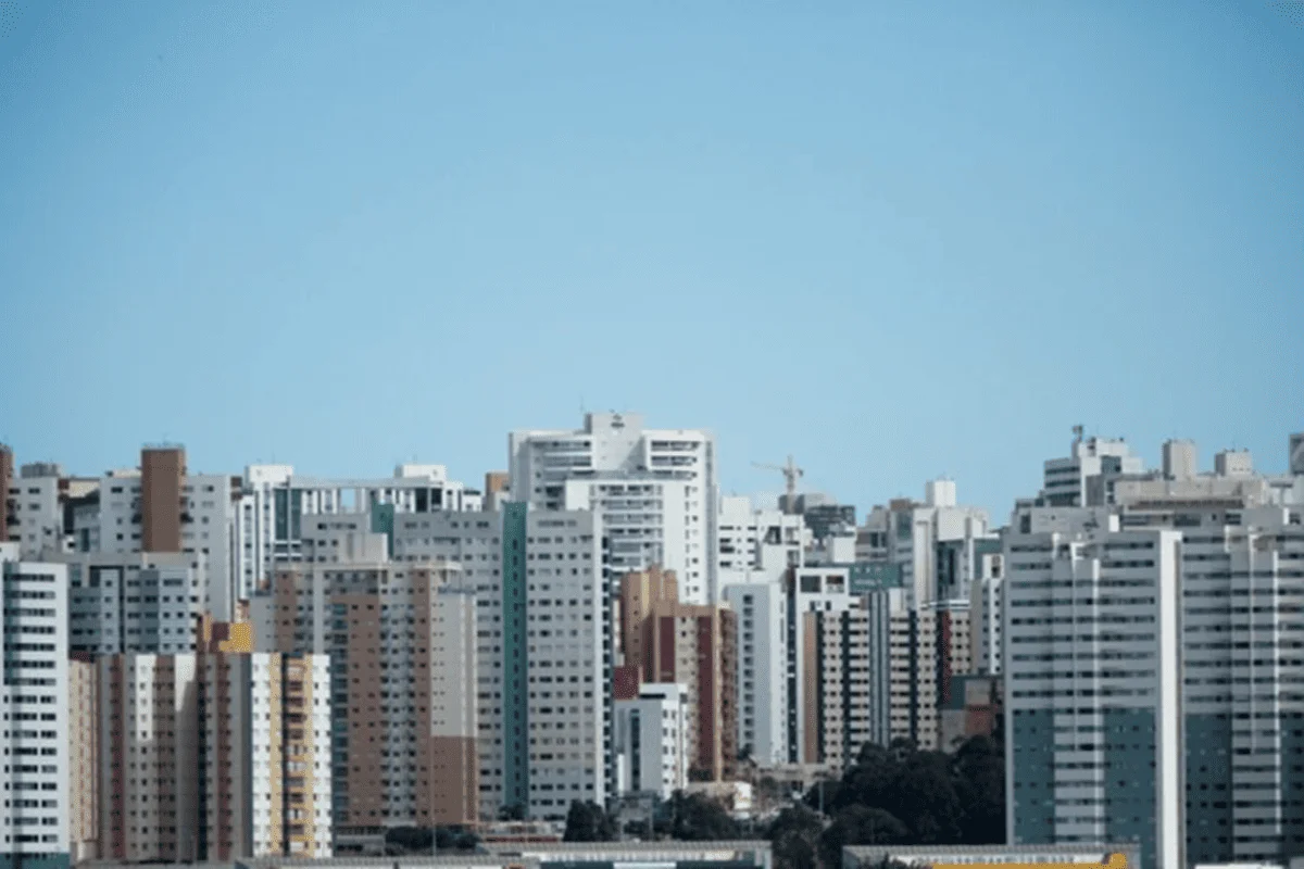 Serviços em redes de esgoto alteram trânsito em Águas Claras durante um mês