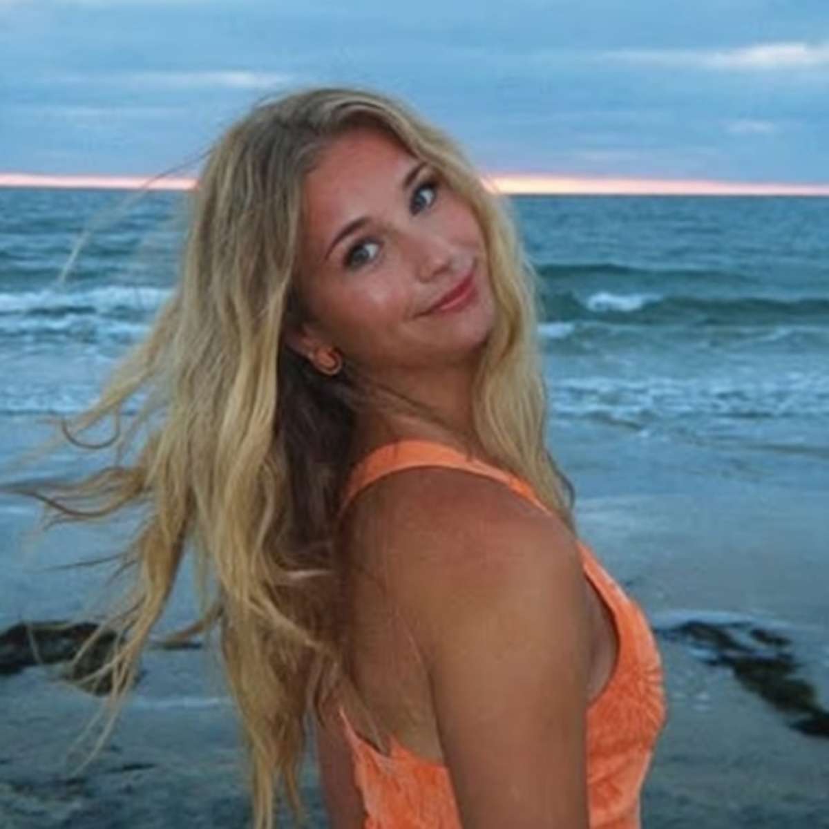 Jogadora de vôlei de 16 anos sofre graves ferimentos no cérebro após ser atropelada nos EUA