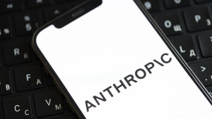 Anthropic defende regra para desligar IAs consideradas perigosas