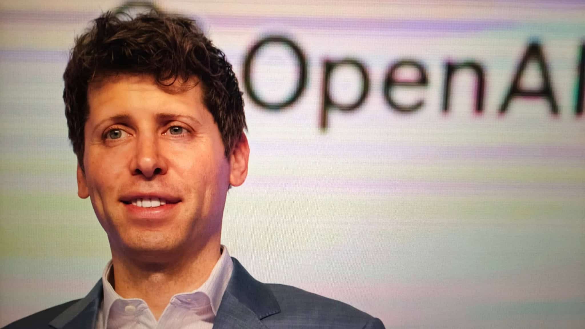 Imagem da matéria: ‘O mundo está certo em ter medo disso’, declara Sam Altman sobre o avanço sem freios da IA