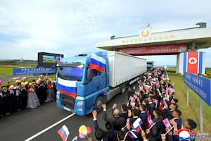 Corea del Norte califica de “invencible” su alianza con Rusia tras apertura del primer puente vial que une ambos países