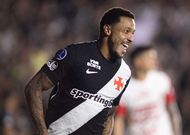 Vasco vence Santa Fe e avança à semifinal da Sul-Americana