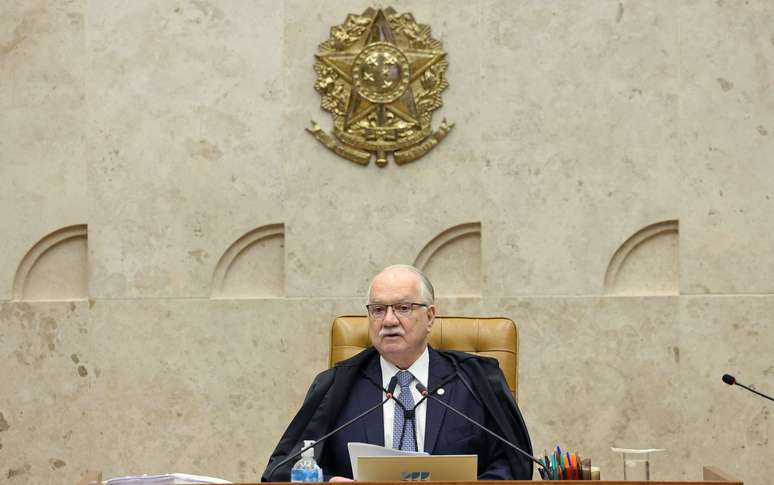 Como foi o papel de cada ministro em sessão tensa e inédita no STF