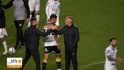 Após derrota para Operário-PR, Eduardo Baptista não é mais técnico do Criciúma