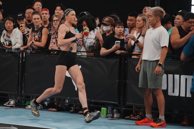 A Hyrox altera as regras e pede desculpas por permitir que uma atleta australiana que se sujou com fezes continuasse a competir