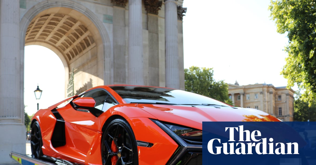 Rápido, furioso e potencialmente fatal: por que supercarros estão tão populares de repente?
