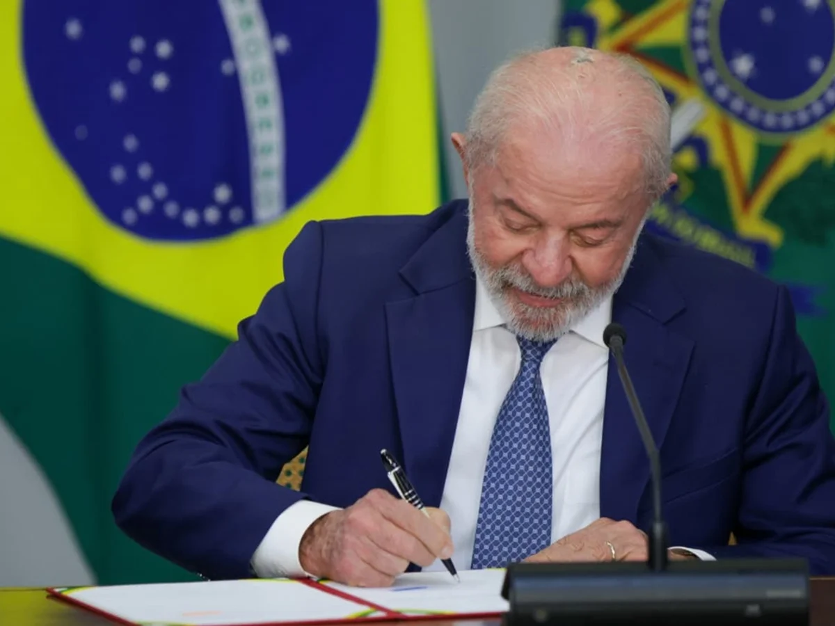 Redata: Lula sanciona incentivo a investimentos em data centers no Brasil