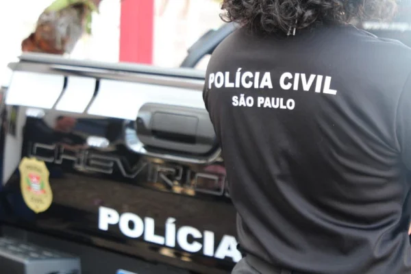 Contrato ligado ao caso Dark Horse foi renovado após “irregularidade grave”