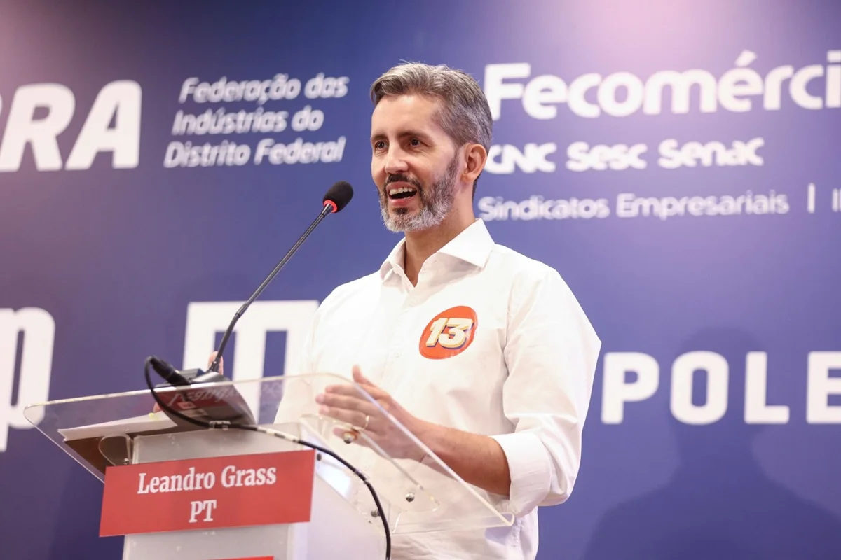 Imagem da matéria: Grass promete recuperar hospital e fortalecer comércio do Gama