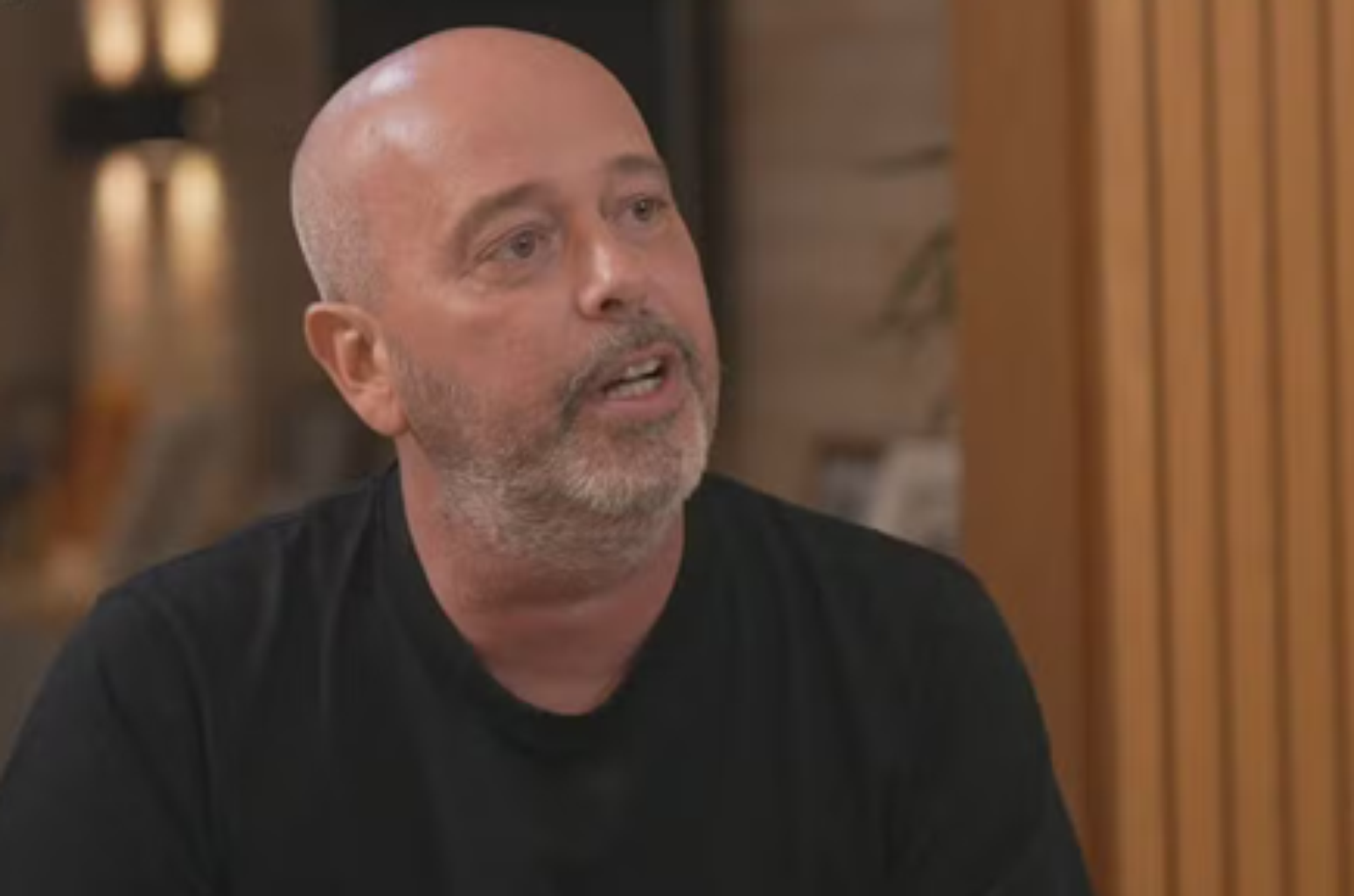 Alex Escobar detalhou diagn&oacute;stico de miastenia gravis