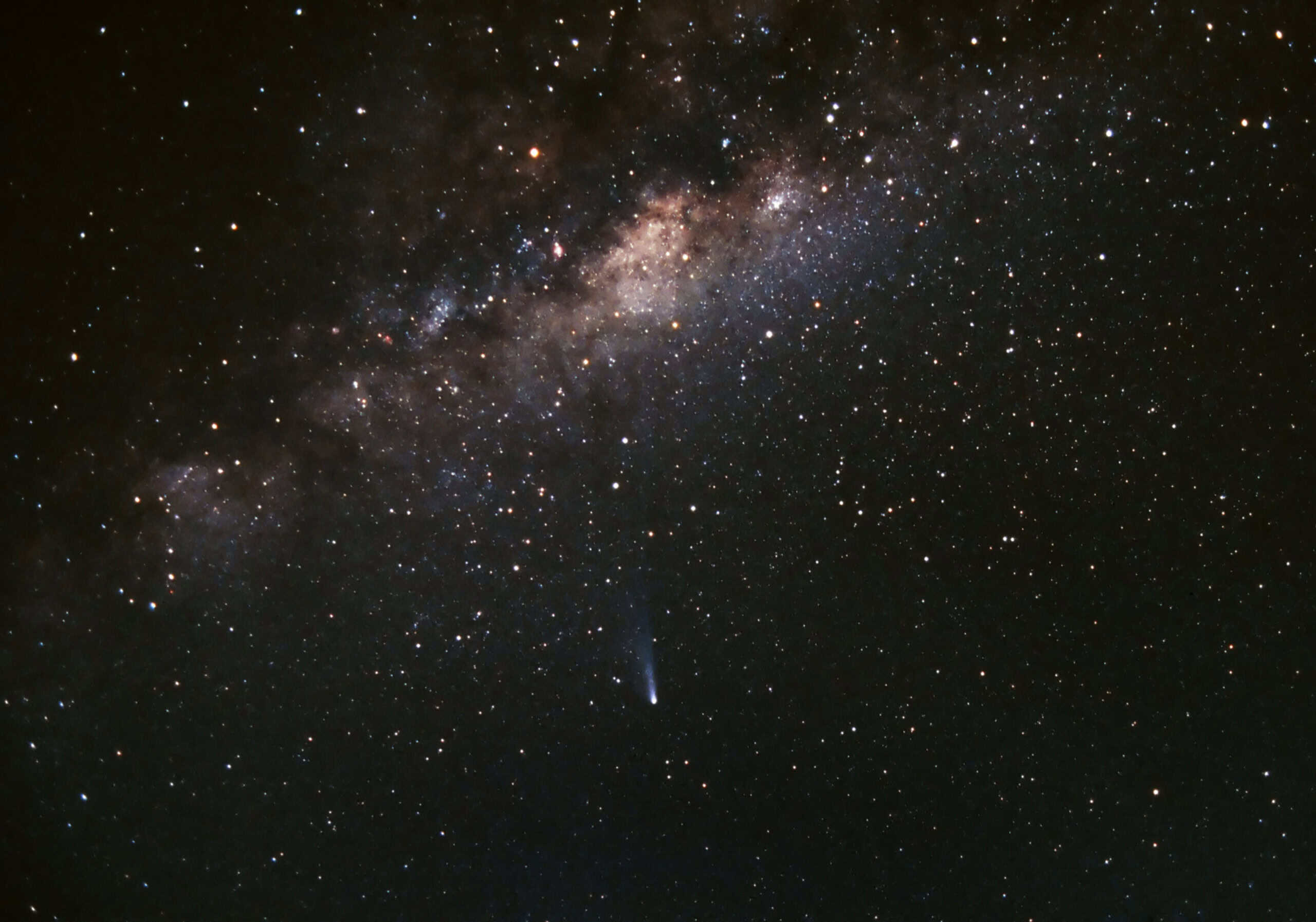 Missão pretende alcançar o cometa Halley e acompanhá-lo durante sua próxima passagem pelo Sol