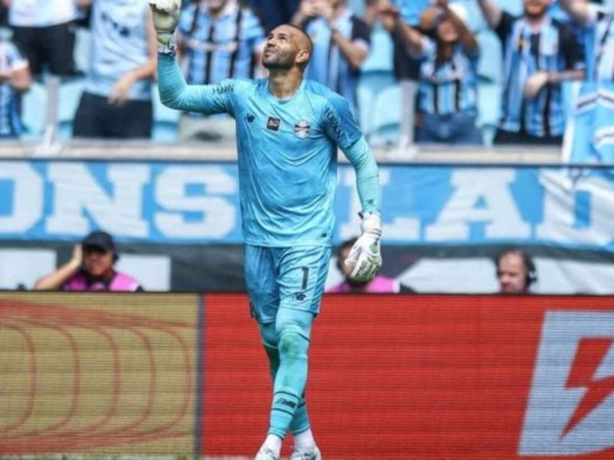 Herói do Grêmio, Weverton se declara ao Palmeiras: "Sempre no meu coração"