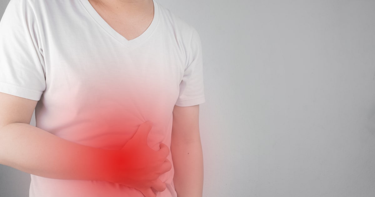 Bactéria silenciosa costuma estar por trás do câncer de estômago; veja como se proteger