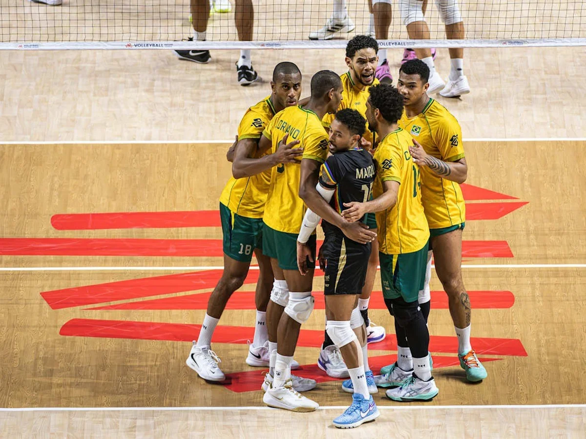 Bernardinho anuncia convocados do Brasil para o Sul-Americano de Vôlei