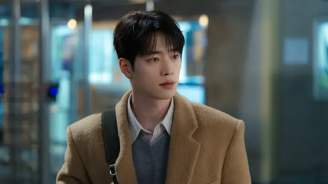 Seo Kang Joon dalam A Love Other Than Yours. (Dok. Prime Video)