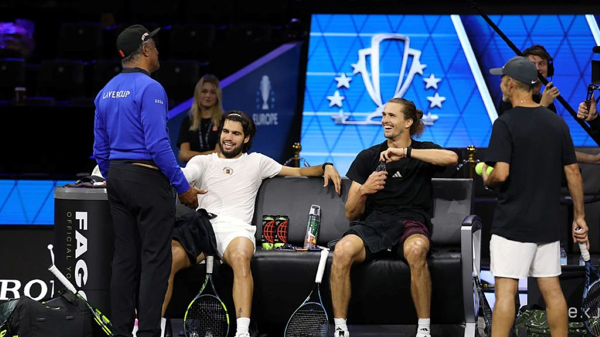 Carlos Alcaraz elogia Zverev: "Melhor jogador do mundo neste momento"