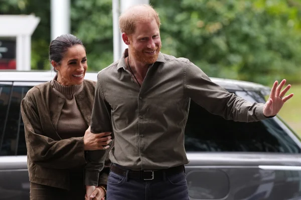 Harry e Meghan rejeitam título de "cidadãos comuns" e optam por novo status
