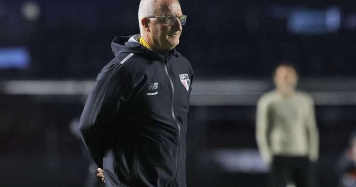 Dorival detona atuação do São Paulo em eliminação: "Um espanto"
