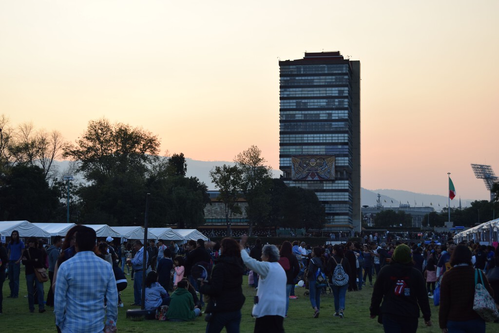Mais de 5.000 terminaram sua carreira na UNAM, mas não se formaram ao longo dos anos: o FES Aragón abriu um programa para eles