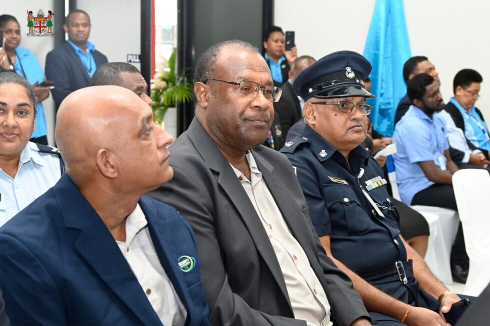 SERVIÇOS DE IMIGRAÇÃO SE APROXIMAM DAS PESSOAS COM O NOVO ESCritório DE NAKASI