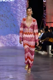 Victor Dzenk, Sun Rose e Almacor levam diversidade ao Metrópoles Catwalk