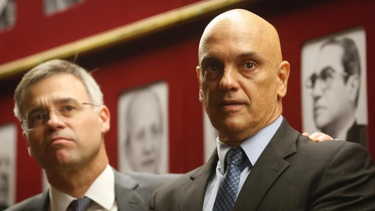 Julgamento do caso Moraes/Vorcaro expõe divisão no STF e guerra de ofícios