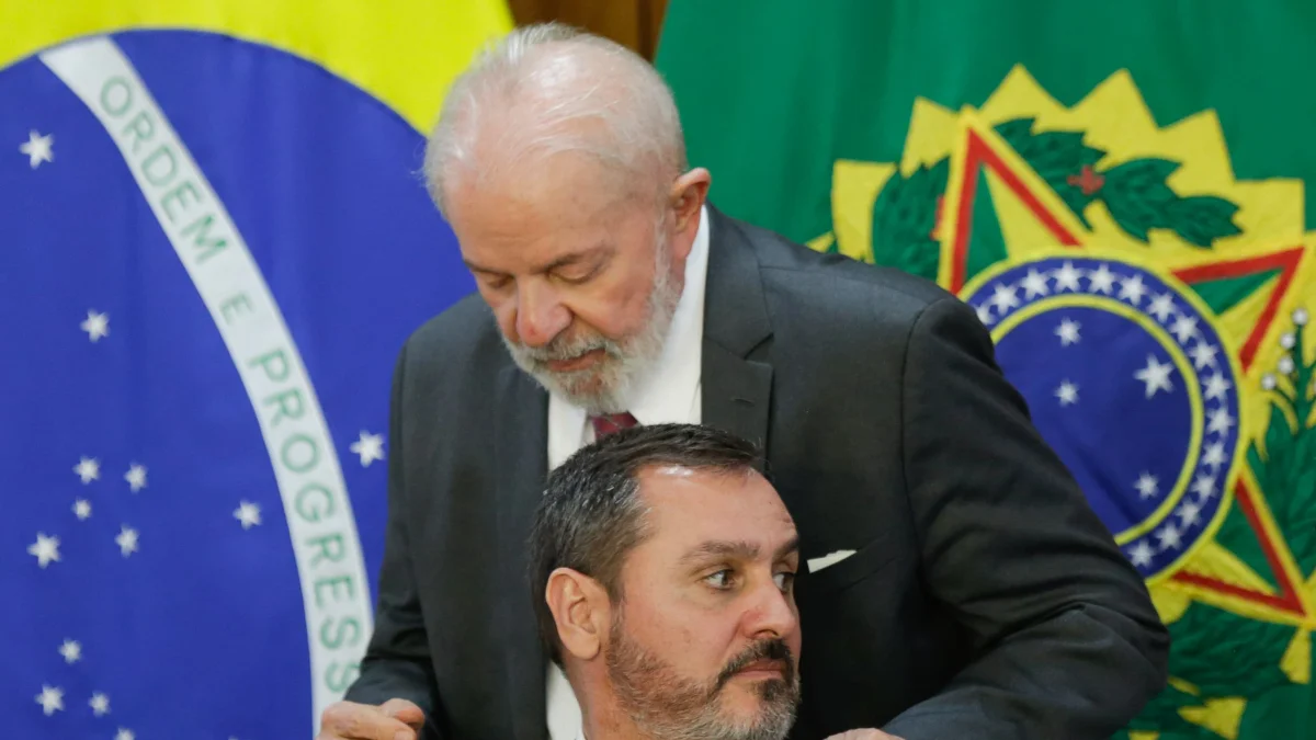Lula defende Andrei na chefia da PF: "Fiscalizou Master e prendeu Vorcaro"
