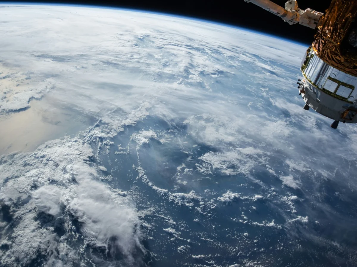 Armas dos EUA em órbita: confirmação eleva tensão na corrida espacial