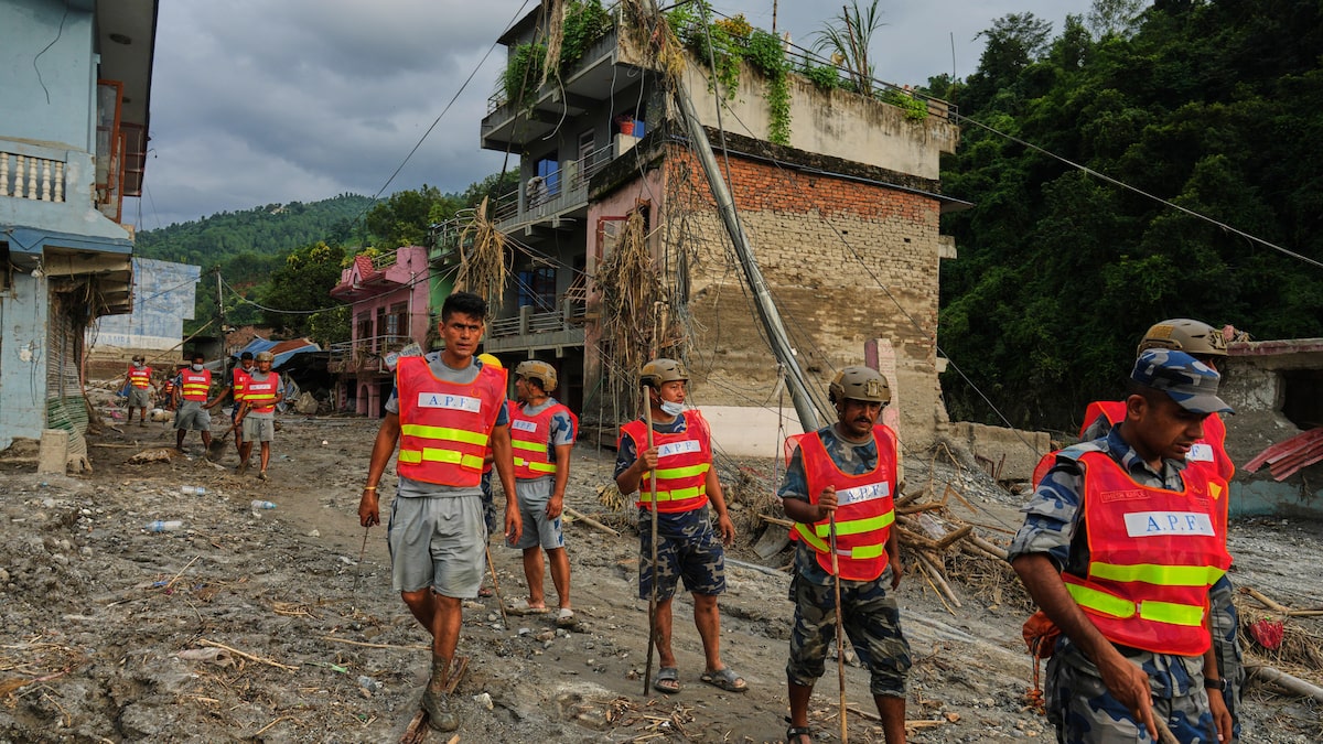 Enchentes no Nepal: número de desaparecidos sobe para 6.150