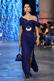 Metrópoles Catwalk: Letícia Gonzaga, Biruta e Tela Ambulante agitam 1° dia