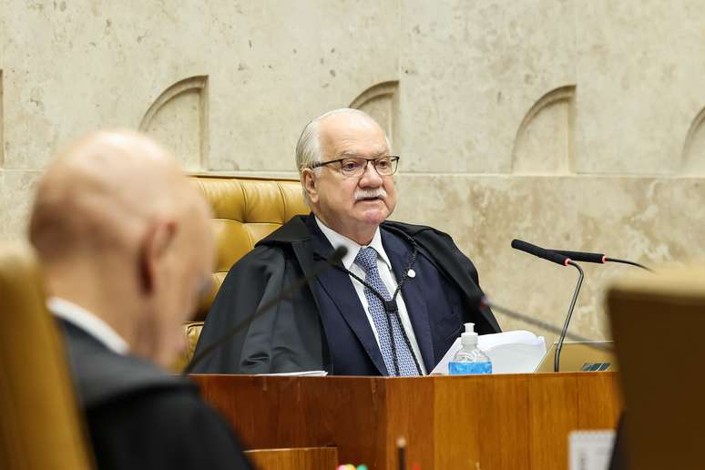 Análise: Fachin 'enfatiza que os ministros estão temporariamente na Corte e não se confundem com a própria instituição'