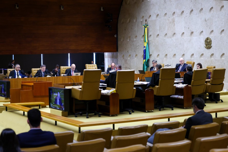 Análise: por que o desgaste do STF não cria votos para Lula e mobiliza a direita