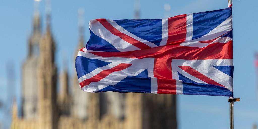 A pressão por um rompimento do Reino Unido aumenta após acordo histórico, com Trump apoiando a reunificação da Irlanda