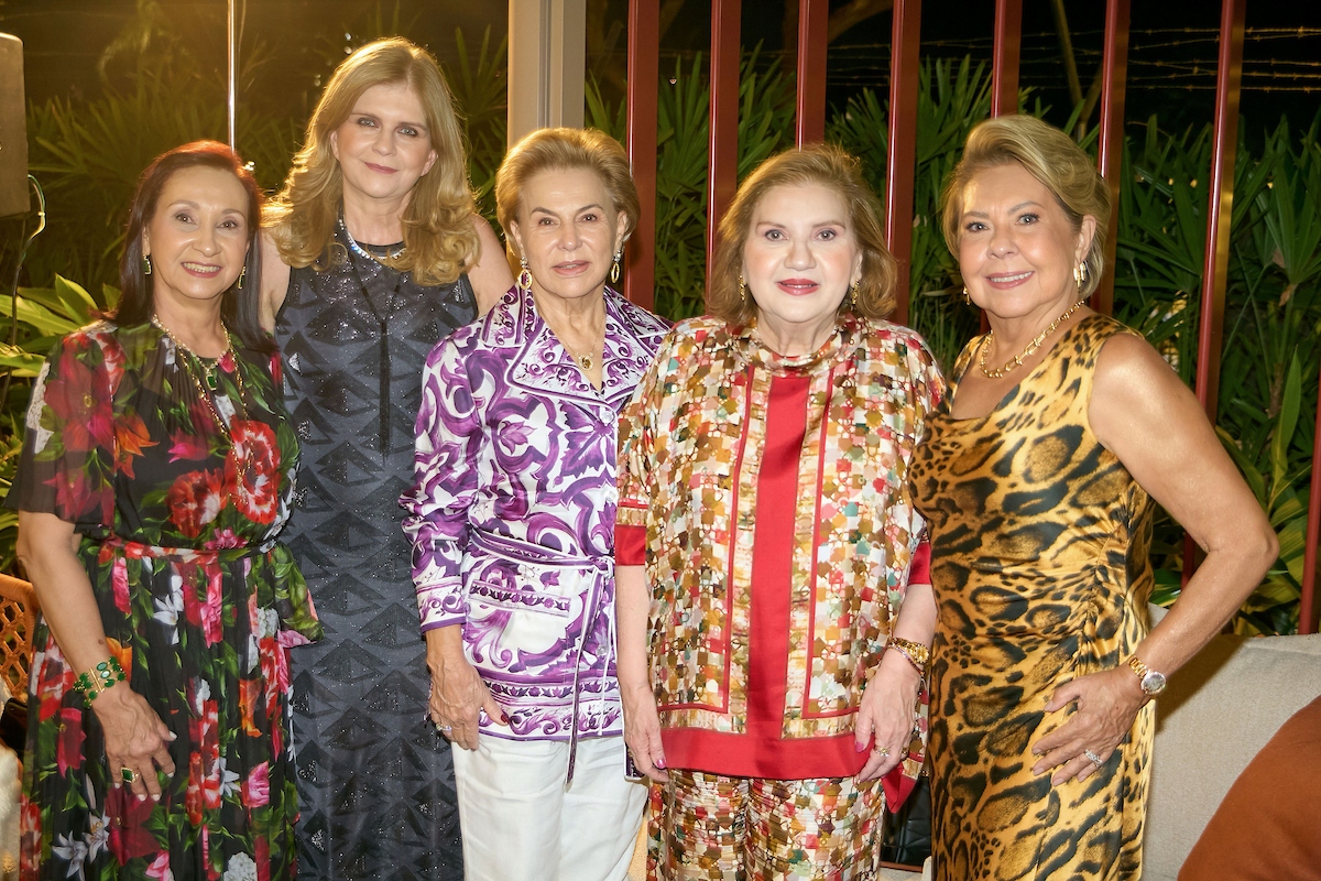 Marcelo Chaves reúne amigos especiais para celebrar nova idade na CASACOR
