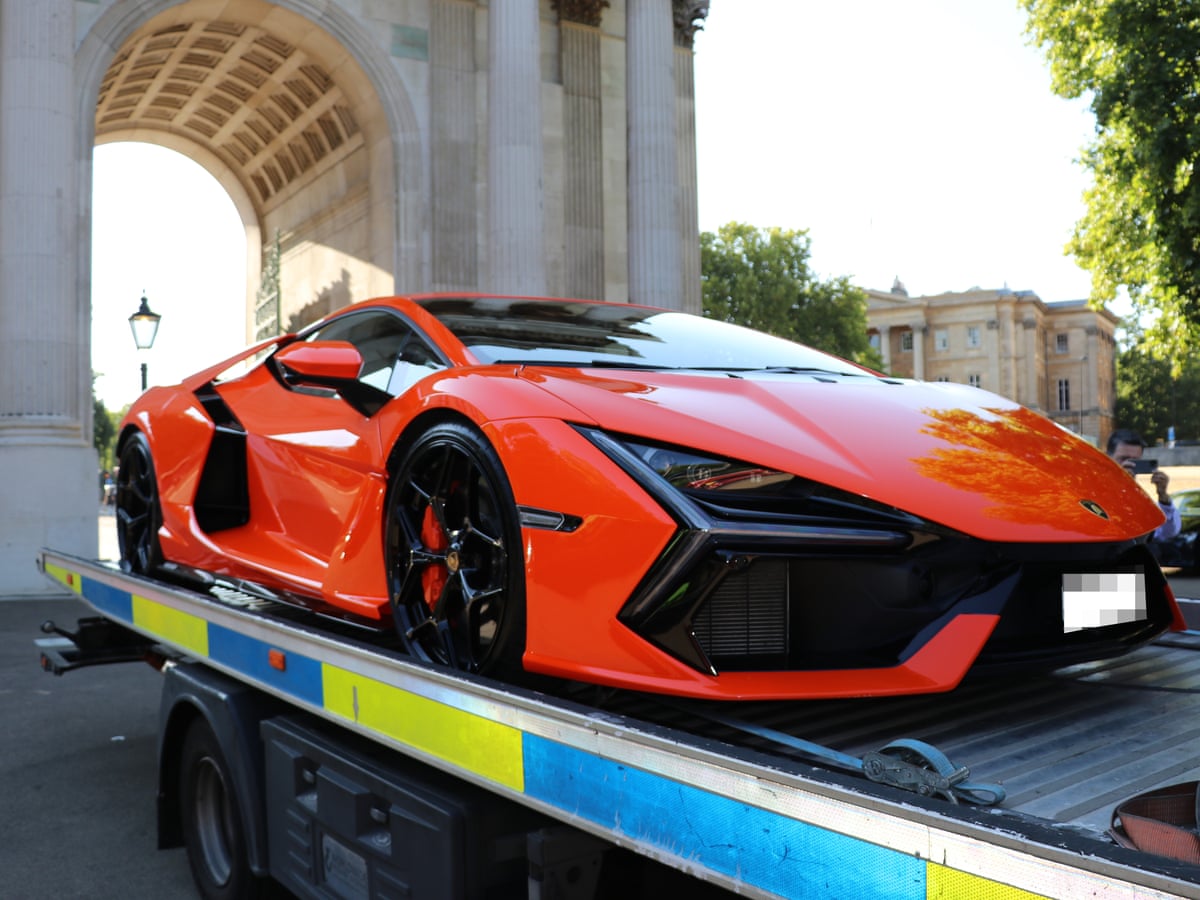 Rápido, furioso e potencialmente fatal: por que supercarros estão tão populares de repente?