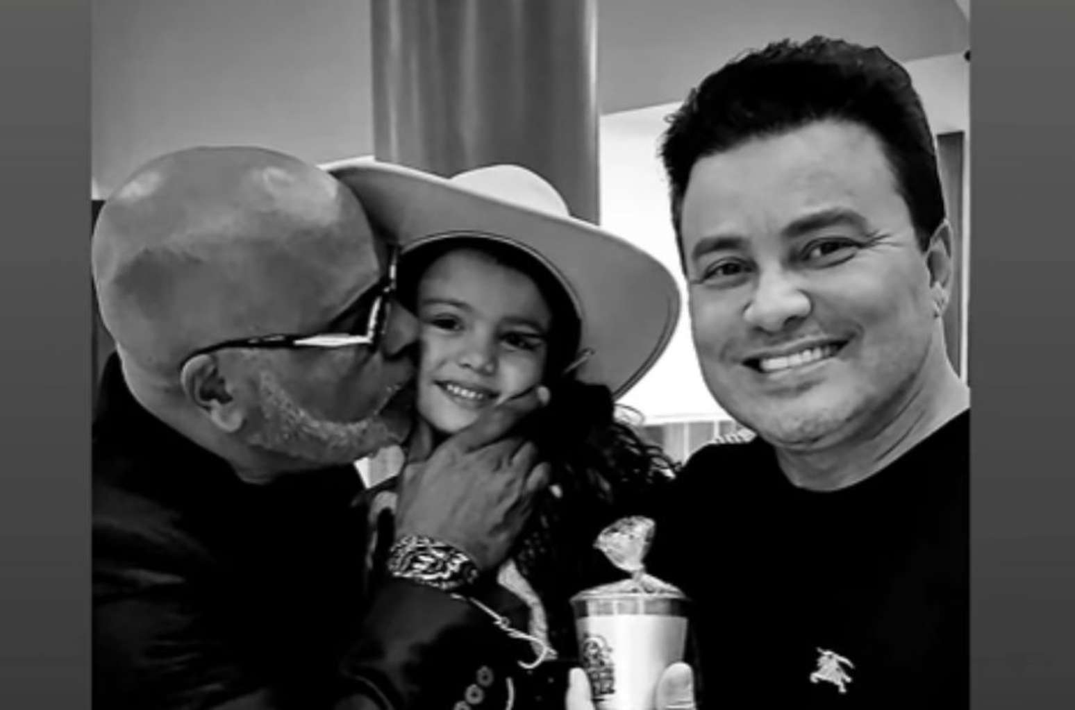 Renner compartilhou vídeo de cantora mirim lamentando morte de Rick