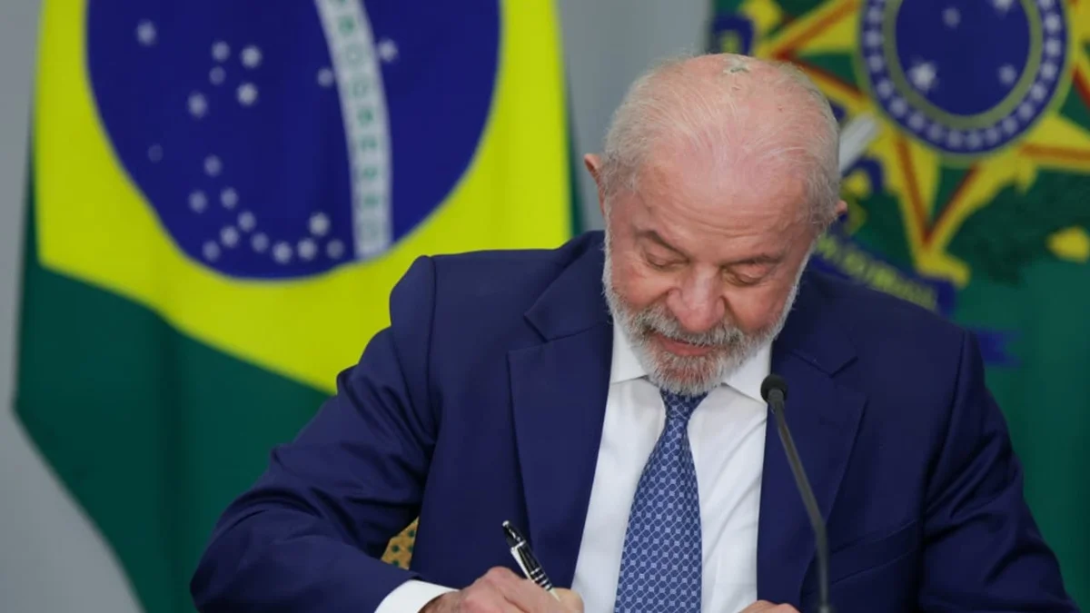 Redata: Lula sanciona incentivo a investimentos em data centers no Brasil