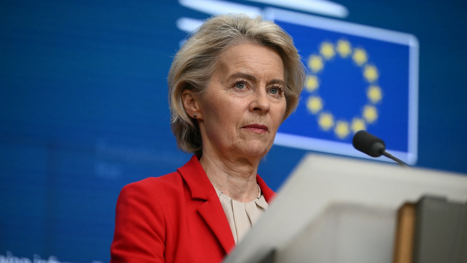 Von der Leyen vai revelar restrições às redes sociais para crianças